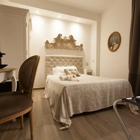 Popolo Rooms&Suites Penzion 4*