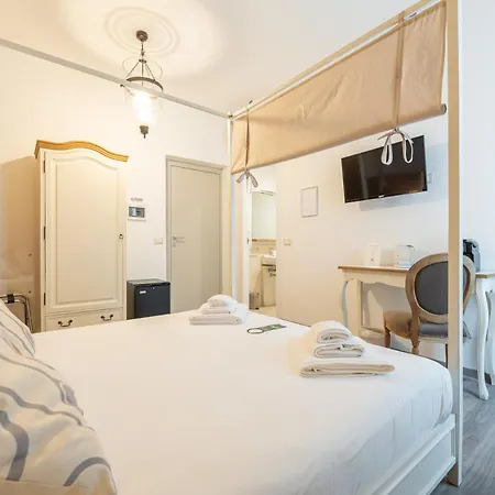 Popolo Rooms&suites 4*