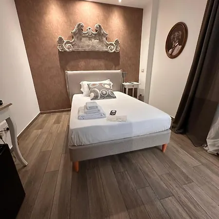 Popolo Rooms&suites Pensión