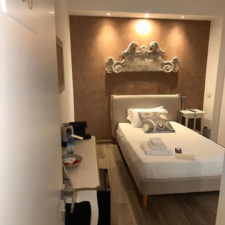 Pensión Popolo Rooms&suites Roma